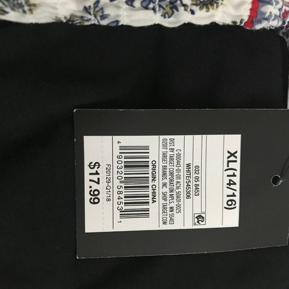 off the shoulder romper - Picture 4 of 4